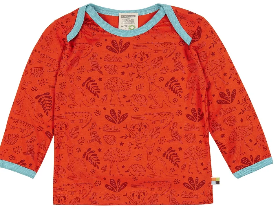 loud-proud-shirt-druck-kinder-shirt-aus-ungef-rbtem-single-jersey-mit-allover-dr image 1