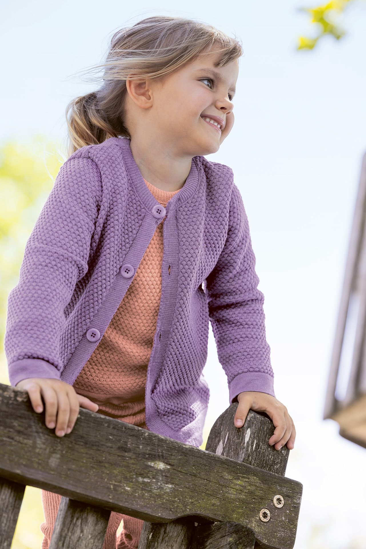 disana-wabenstrick-jacke-kinder-aus-100-bio-merinowolle image 3