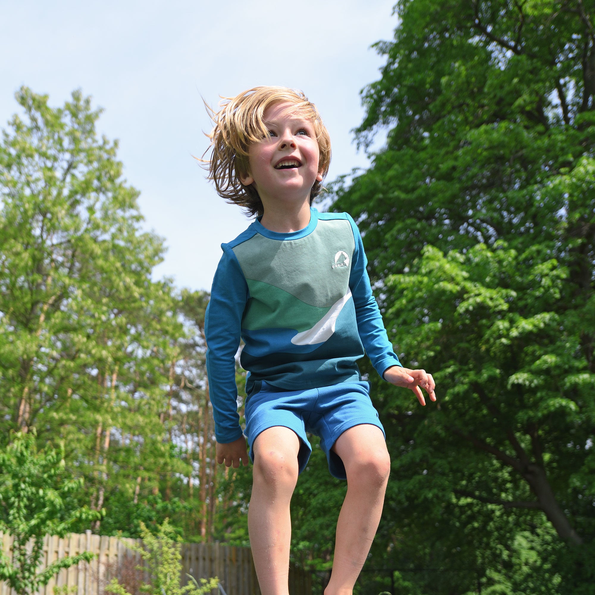 finkid-ilo-kinder-longsleeve-bio-baumwolle-landschaftsprint image 5