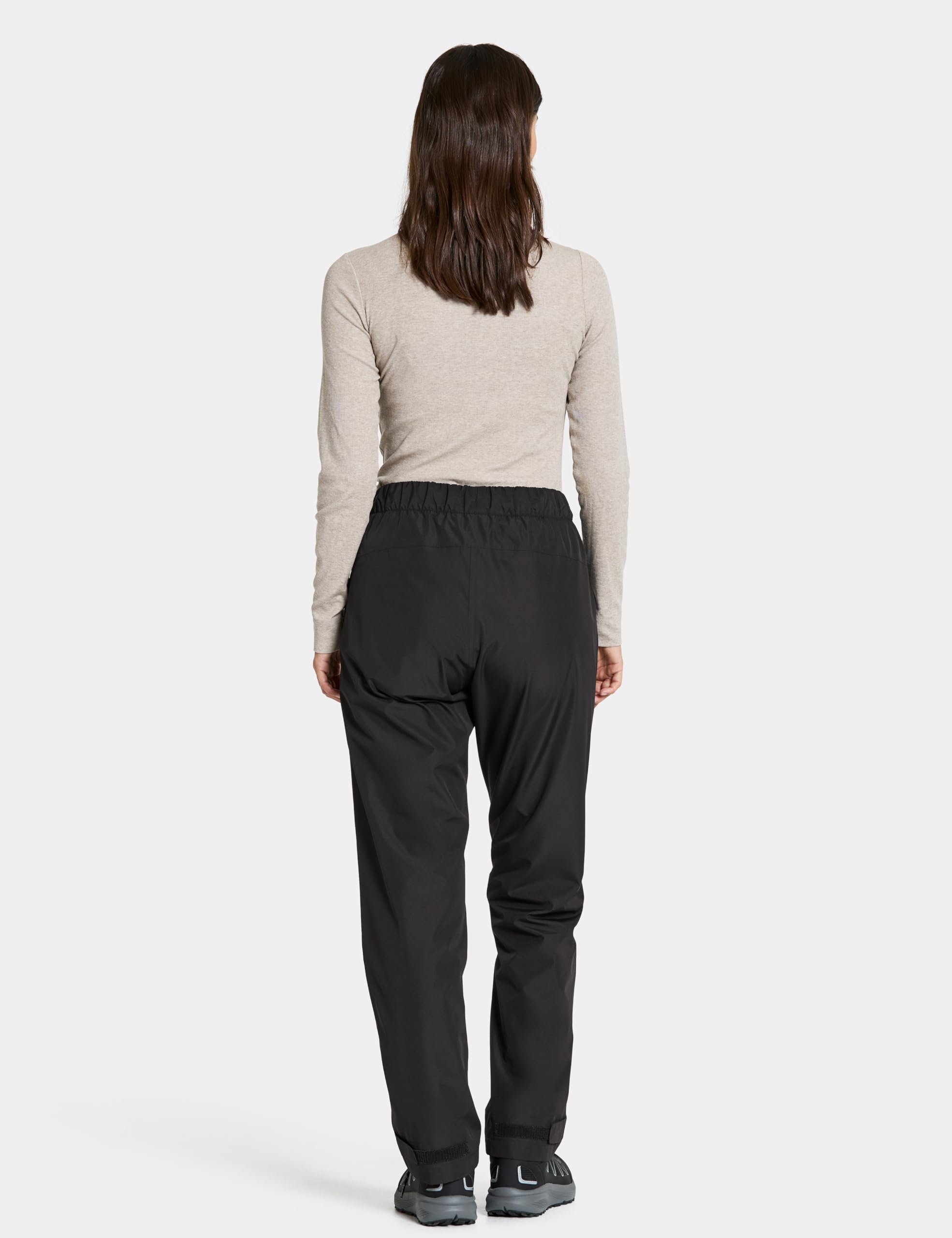 didriksons-nordic-pants-damen-regenhose-wasserdicht-schwarz image 3