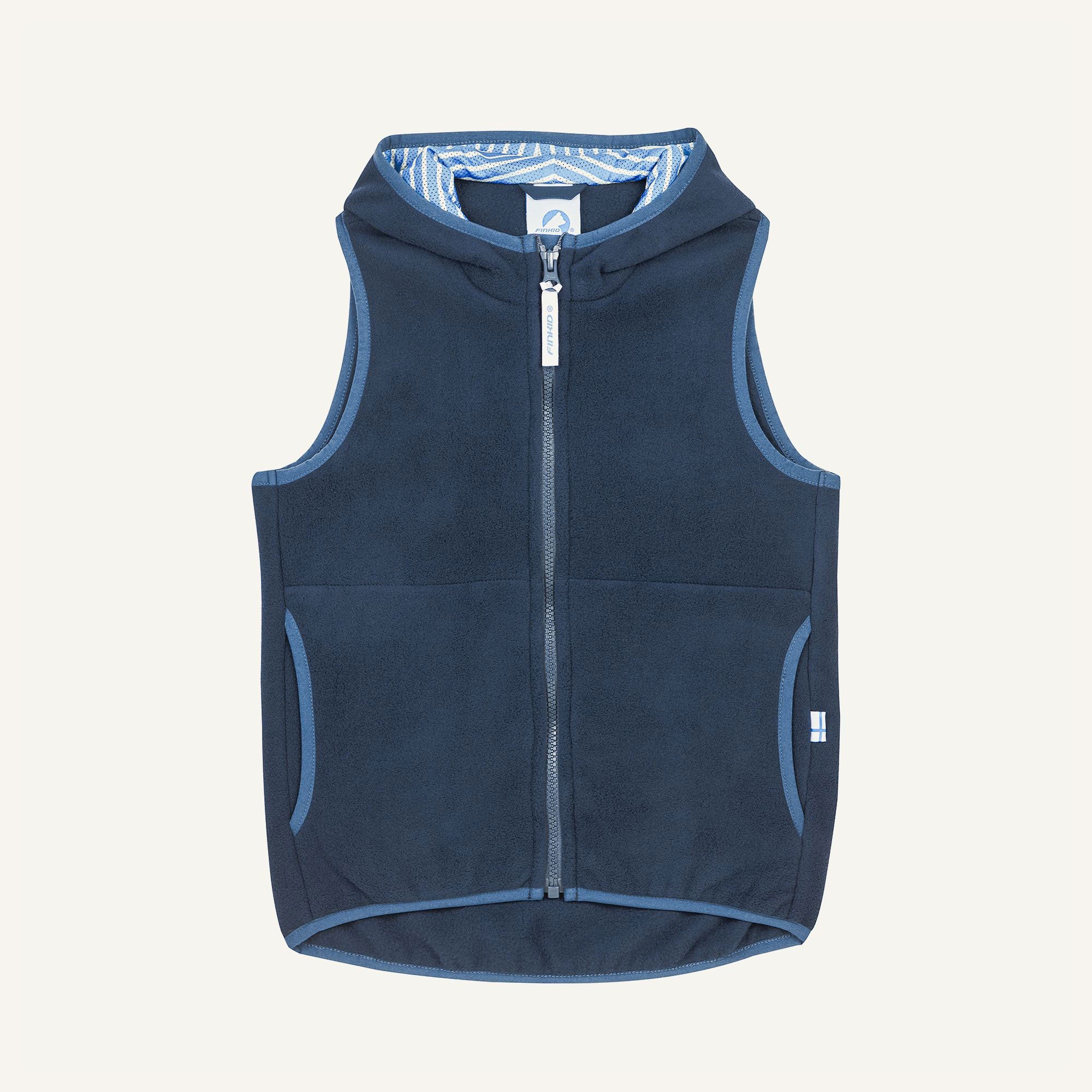 finkid-poppeli-fleeceweste-kinder-mit-zwergenkapuze-zip-in image 3