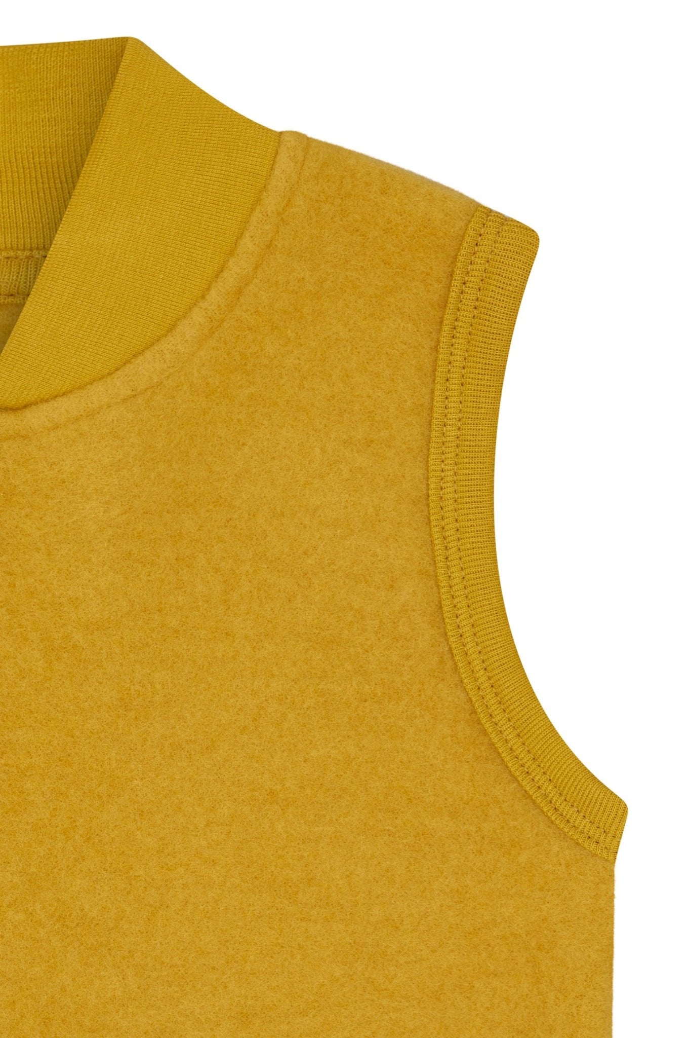 loud-proud-weste-aus-merino-wollfleece-bio-wollweste-mit-stehkragen image 3