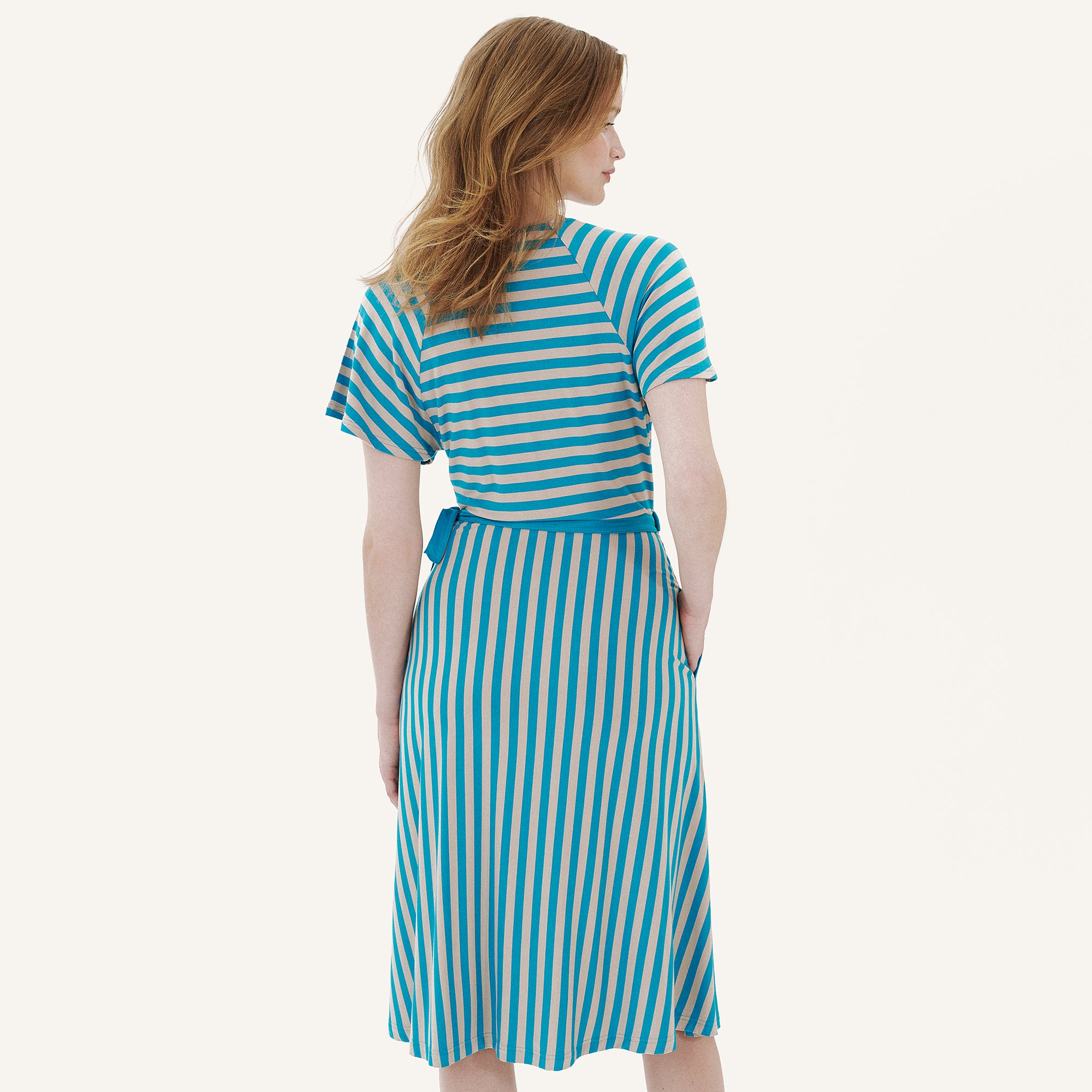 finkid-maja-wickelkleid-aus-bambus-viskose image 3