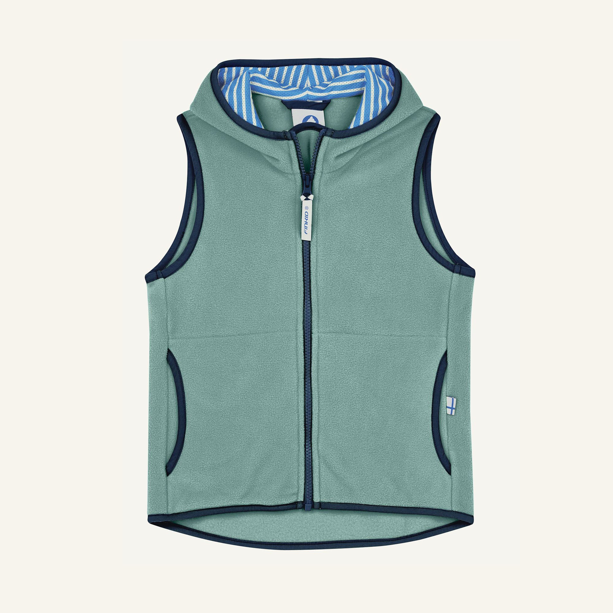 finkid-poppeli-fleeceweste-kinder-mit-zwergenkapuze-zip-in image 8