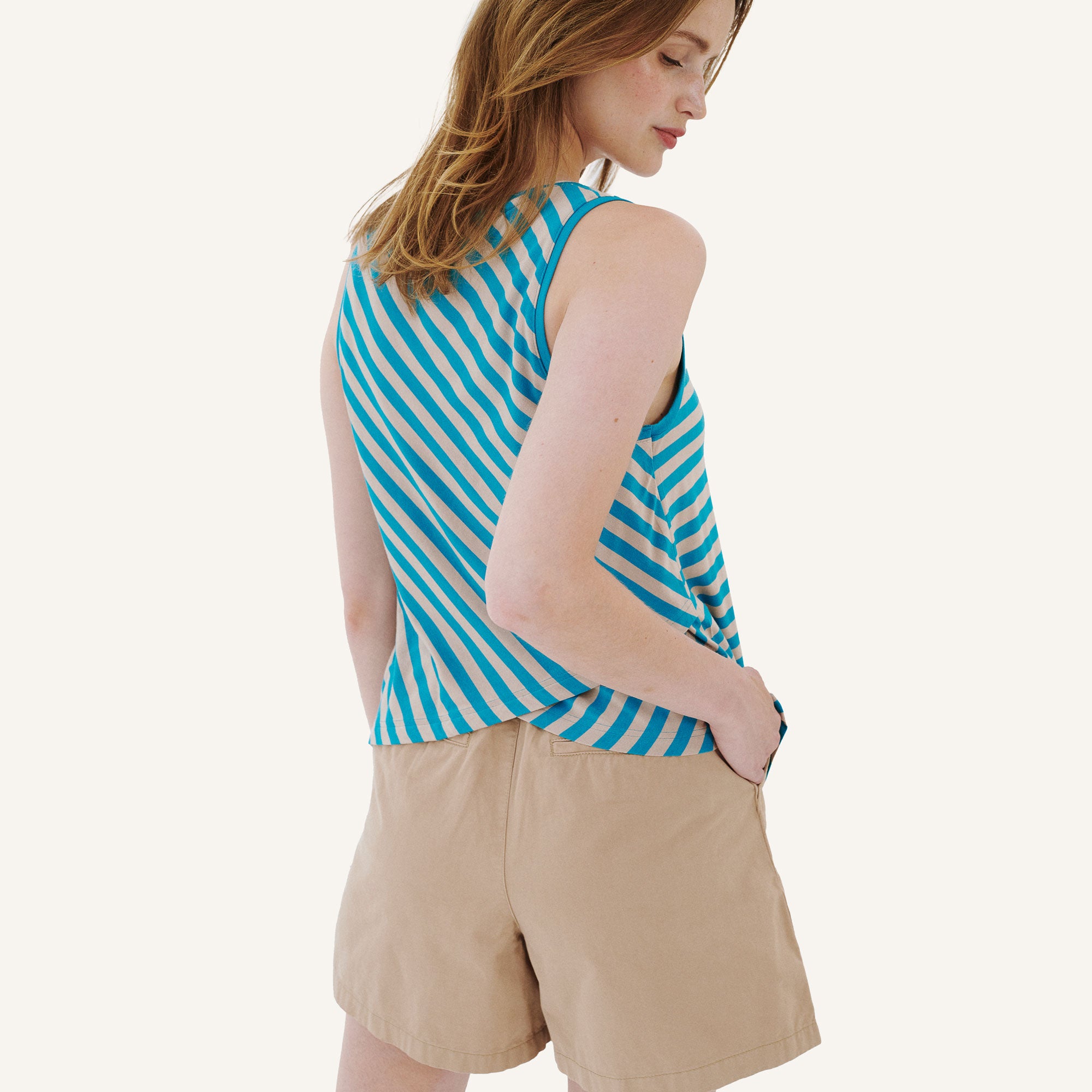 finkid-meri-tanktop-viskose-bambus-jersey-streifen-mit-kreuzr-cken image 3