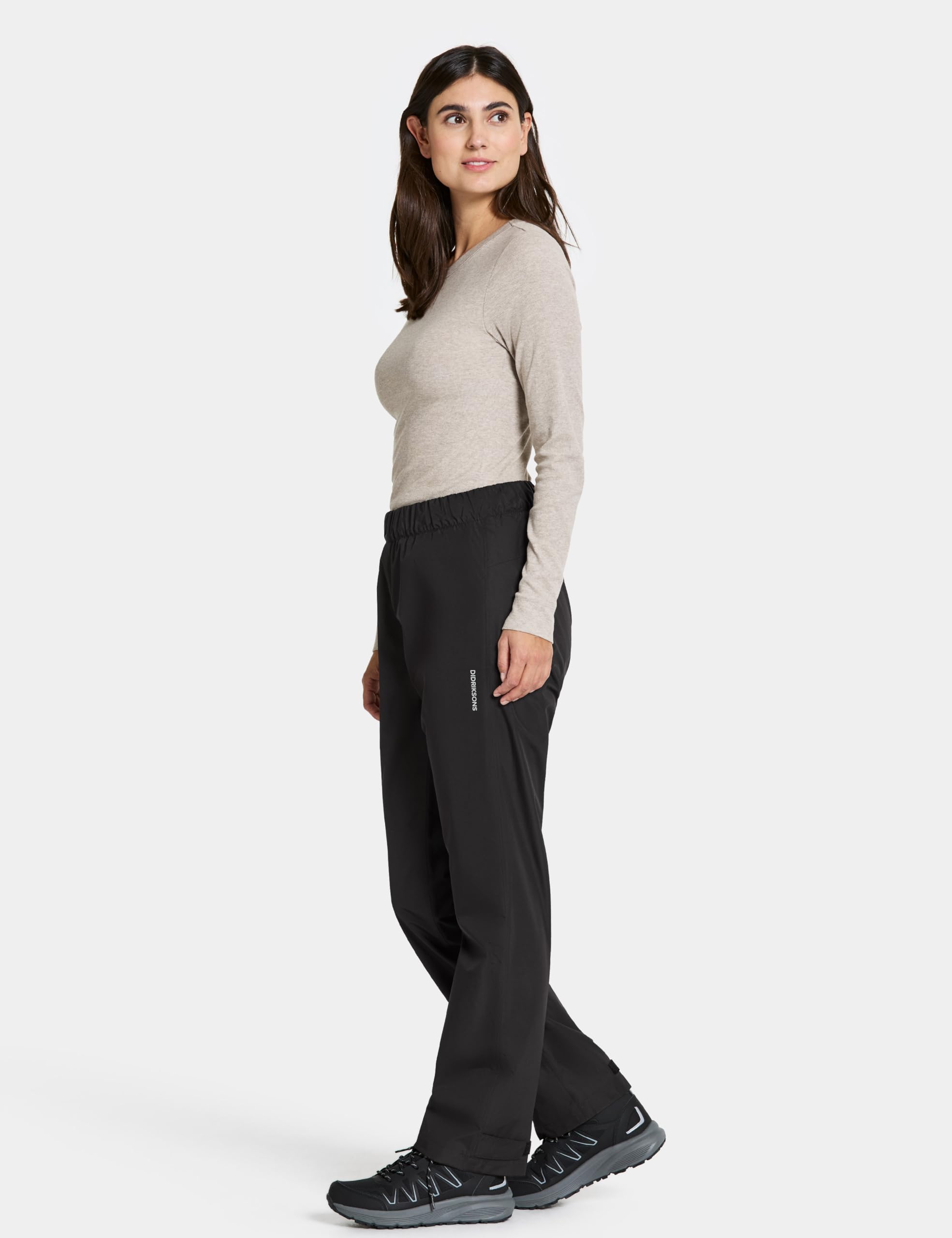 didriksons-nordic-pants-damen-regenhose-wasserdicht-schwarz image 2