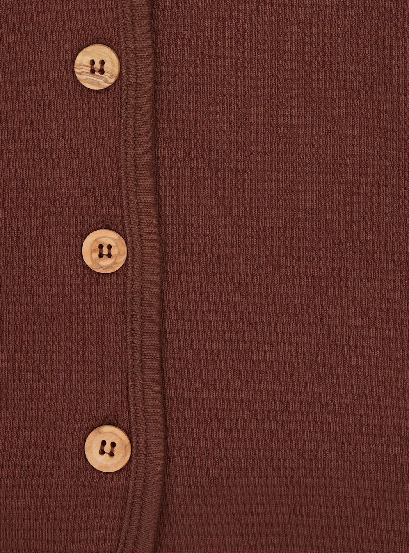 loud-proud-jacke-in-waffeloptik-kinder-kapuzenjacke-mit-holzkn-pfen image 8