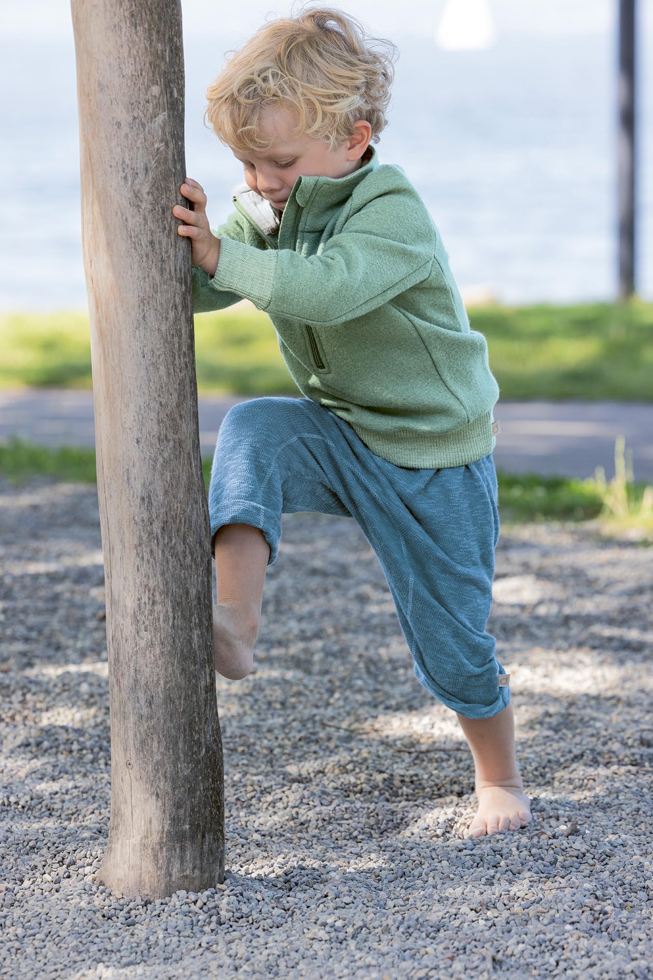 disana-troyer-wollwalk-pullover-mit-rei-verschluss-100-bio-merinowolle image 3